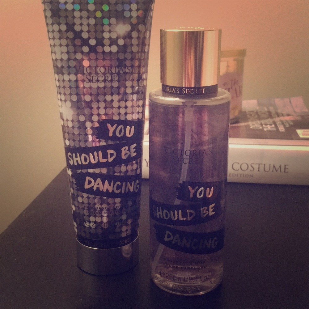 —SOLD—-Victoria’s Secret Set